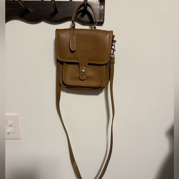 Monique Tan Faux Leather Shoulder Bag - Coach Station Bag Lookalike - Picture 2 of 10